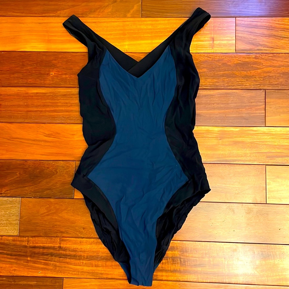 Navy and black lululemon one piece bathing suit gently used